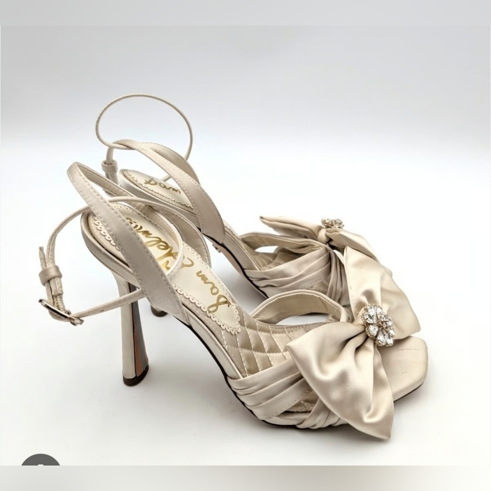 Size  9 Sam Edelman Cream Bow Heels - Picture 3 of 10